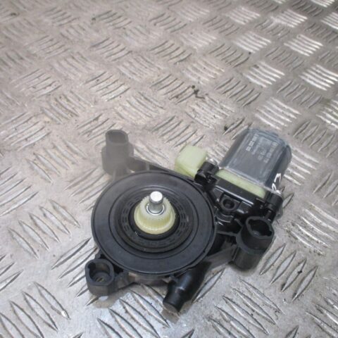 2015 GENUINE AUDI A3 FRONT RIGHT DRIVER SIDE WINDOW MOTOR 5Q0959802B