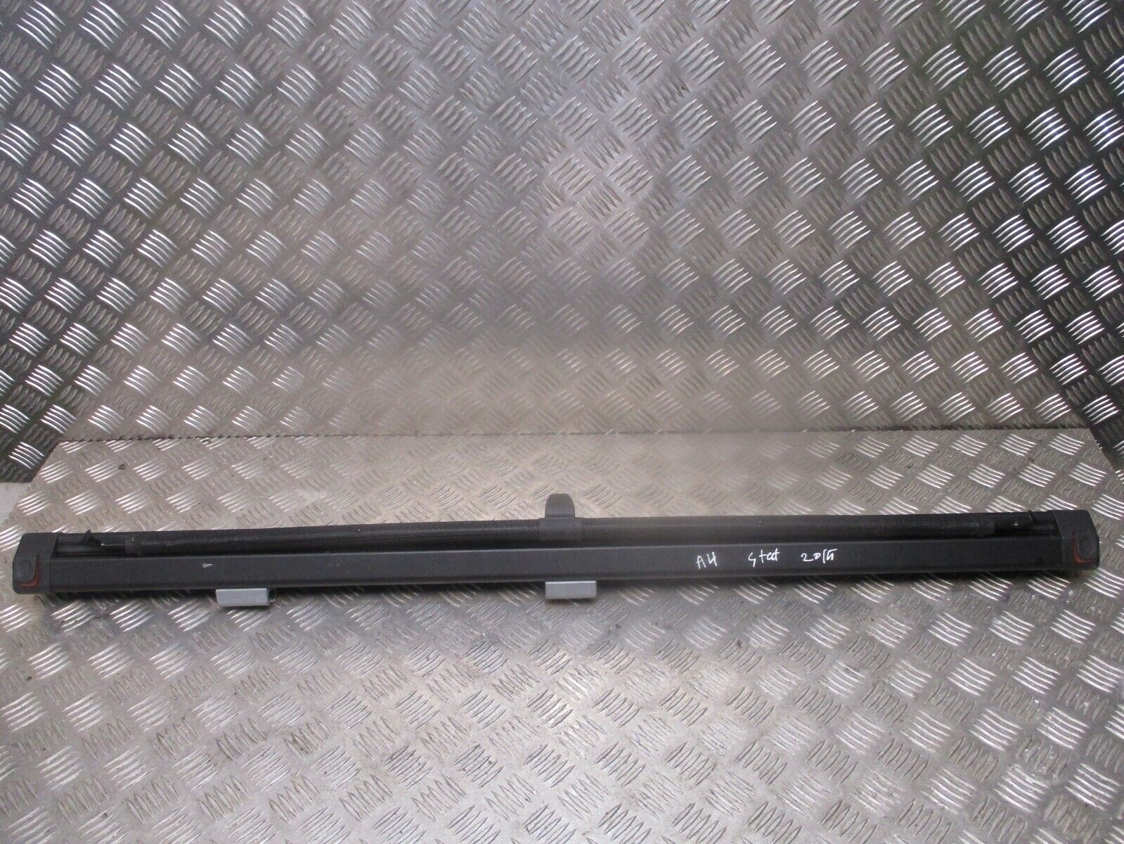 2015 GENUINE AUDI A4 ESTATE REAR PARCEL SHELF LUGGAGE LOAD BOOT COVER - Image 5