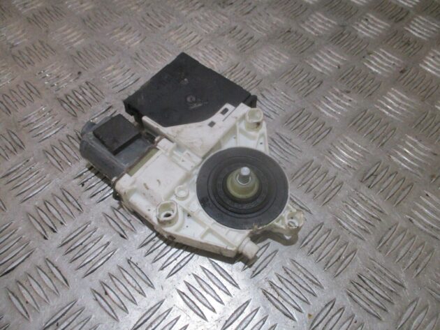 2012 GENUINE AUDI A3 8P FRONT LEFT PASSENGER SIDE WINDOW MOTOR 8P0959802Q - Image 3