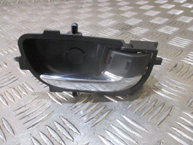 2016 GENUINE TOYOTA AYGO REAR RIGHT DRIVER SIDE INTERIOR DOOR HANDLE 69205-0D450 - Image 2