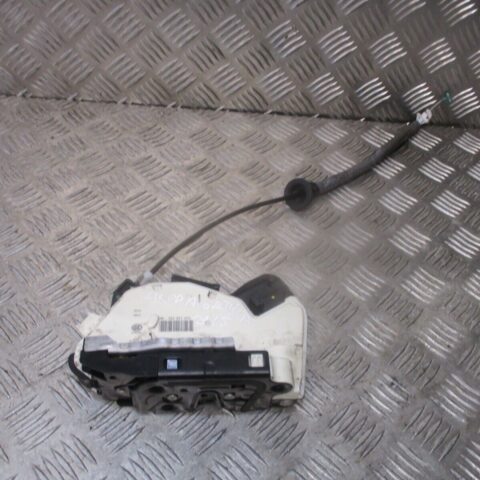 2014 SKODA OCTAVIA FRONT LEFT PASSENGER SIDE DOOR LOCK MECHANSIM 5E2837015