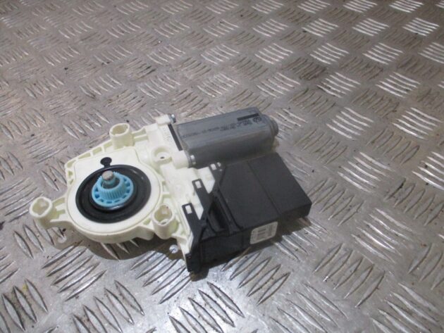 2012 GENUINE VW TOURAN REAR LEFT WINDOW MOTOR 1K0959703AK 1K0959795AA - Image 3