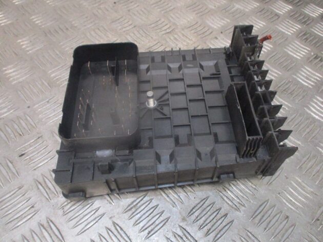 2012 GENUINE SKODA OCTAVIA FUSE RELAY BOX 1K0937125D - Image 3