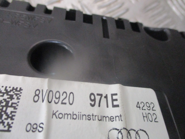 2015 GENUINE AUDI A3 8V SPEEDOMETER INSTRUMENT CLUSTER CLOCK 8V0920971E - Image 4