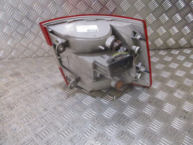2015 SKODA OCTAVIA ESTATE REAR RIGHT DRIVER SIDE TAILLIGHT LAMP OEM 5E9945096 - Image 3