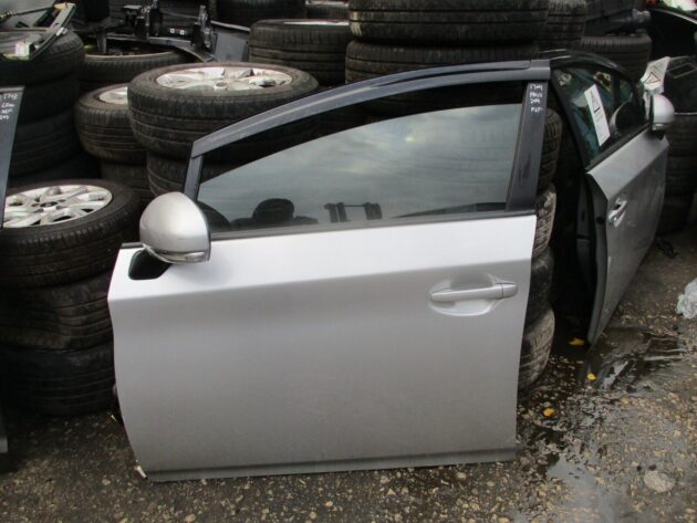 2014 GENUINE TOYOTA PRIUS FRONT LEFT PASSENGER SIDE BARE SHELL DOOR - Image 2