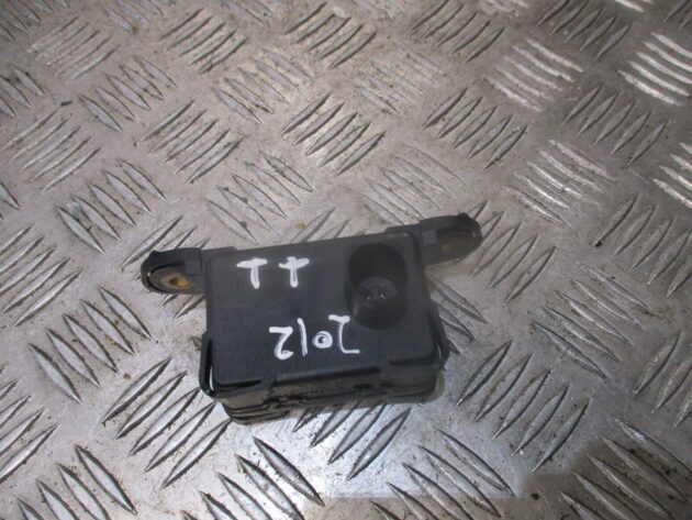 2012 GENUINE AUDI TT YAW RATE SENSOR 7P0907652 - Image 3