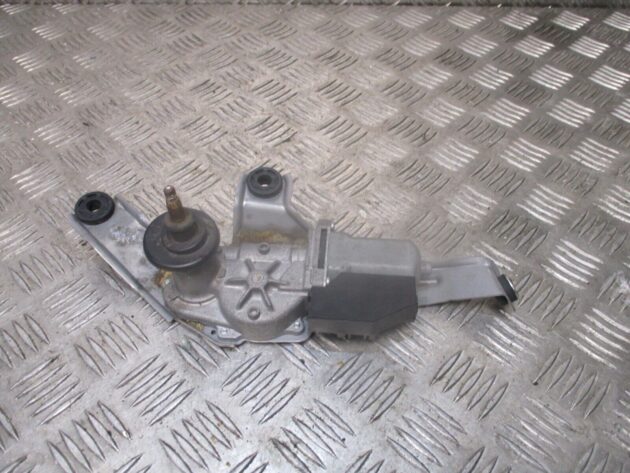2014 GENUINE TOYOTA PRIUS REAR WINDSCREEN WIPER MOTOR - Image 2