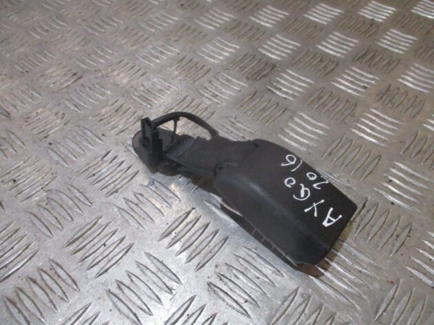 2016 GENUINE TOYOTA AYGO REAR SEAT BELT BUCKLE 309104610AA - Image 3