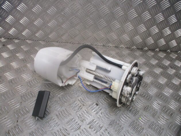 2014 GENUINE TOYOTA AURIS 1.8VVTI IN TANK FUEL PUMP SENDER UNIT 77020-02501 - Image 3