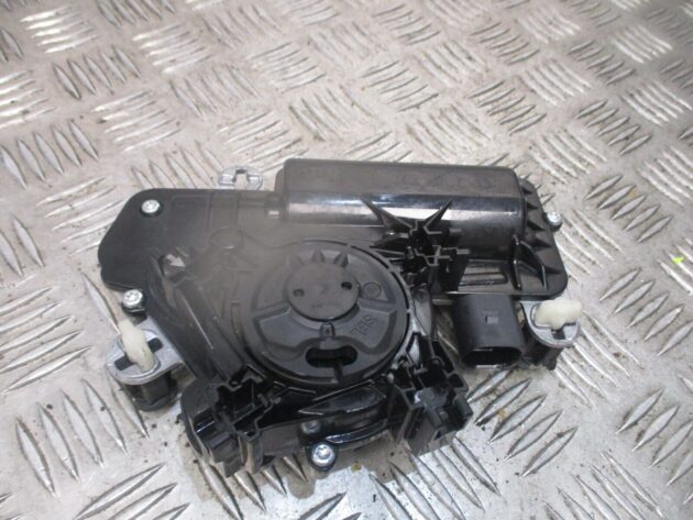 2018 GENUINE SKODA SUPERB REAR TAILGATE BOOT LOCK ACTUATOR MOTOR 5TA827887C - Image 2