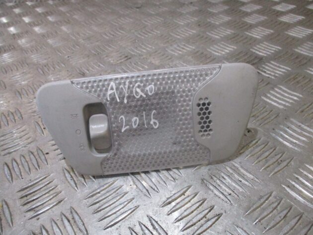 2016 GENUINE TOYOTA AYGO INTERIOR ROOF READING LIGHT LAMP 81260-0H010 - Image 3