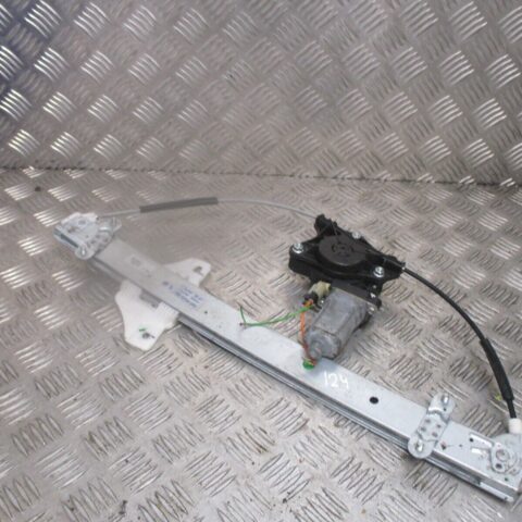 2014 HYUNDAI I10 FRONT RIGHT DRIVER SIDE WINDOW REGULATER MOTOR 82402-B4110 OEM
