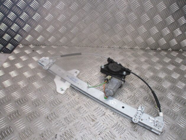 2014 HYUNDAI I10 FRONT RIGHT DRIVER SIDE WINDOW REGULATER MOTOR 82402-B4110 OEM