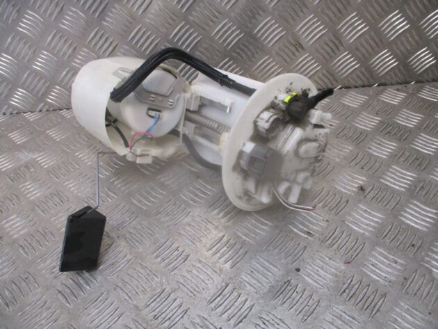 2012 GENUINE TOYOTA PRIUS IN TANK FUEL PUMP SENDER UNIT - Image 2