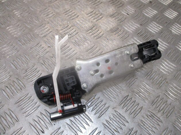 2014 GENUINE TOYOTA AURIS ESTATE REAR RIGHT DRIVER SIDE EXTERIOR DOOR HANDLE - Image 3
