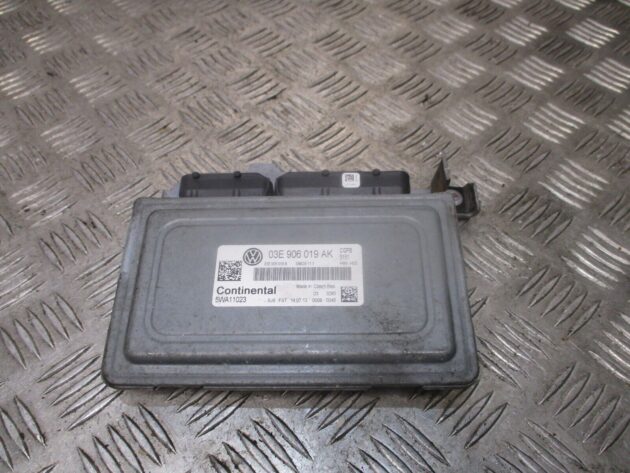 2013 GENUINE VW POLO ENGINE ECU CONTROL UNIT MODULE 03E906019AK - Image 4