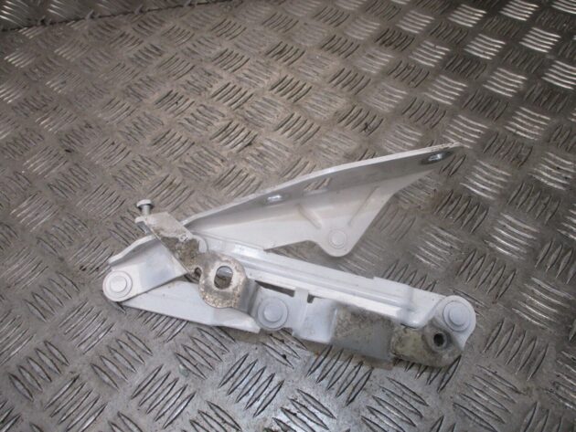 2012 GENUINE AUDI TT FRONT LEFT PASSENGER SIDE BONNET HINGE 8J0823301H - Image 3