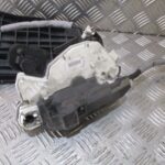2015 GENUINE SKODA OCTAVIA FRONT RIGHT DRIVER SIDE DOOR LOCK MECHANISM 5E2837016