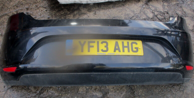2013 GENUINE SEAT LEON HATCHBACK REAR COMPLETE BUMPER WITH SENSOR