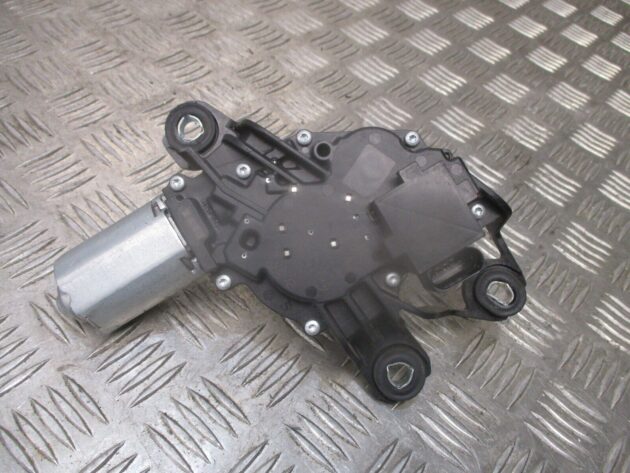 2012 GENUINE VW GOLF MK6 REAR WINDSCREEN WIPER MOTOR 5K6955711B - Image 2