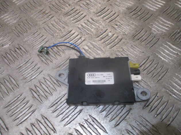 2012 GENUINE AUDI TT AERIAL ANTENNA AMPLIFIER AMP 8J8035225A