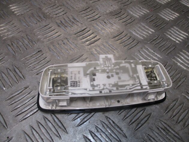 2016 GENUINE AUDI A3 8V REAR INTERIOR ROOF COURTESY READING LIGHT 8V0947111 - Image 3