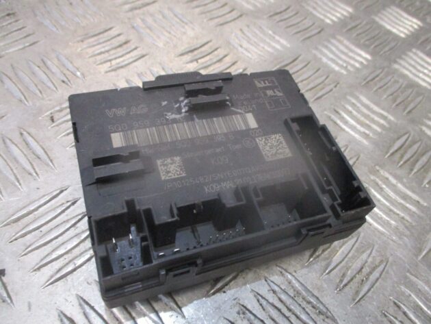 2016 GENUINE AUDI A3 8V FRONT RIGHT DRIVER SIDE DOOR CONTROL MODULE 5Q0959393F - Image 2