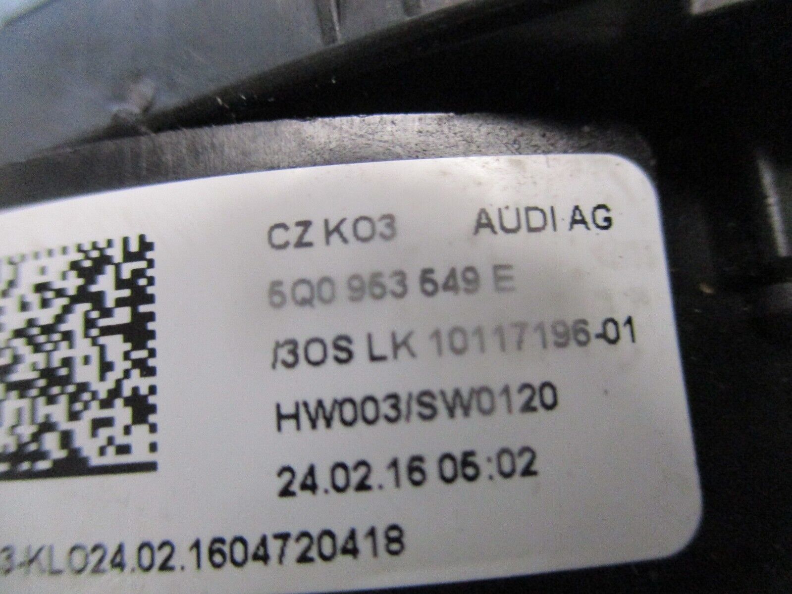 2016 GENUINE AUDI A3 8V STEERING WHEEL SQUIB SLIP RING 5Q0953549E - Image 2
