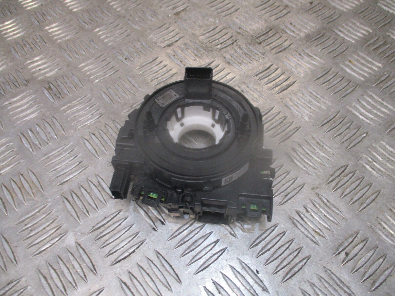 2016 GENUINE AUDI A3 8V STEERING WHEEL SQUIB SLIP RING 5Q0953549E - Image 3