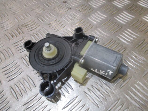 2016 GENUINE VW GOLF MK7 FRONT LEFT PASSENGER SIDE WINDOW MOTOR 5Q0959801B - Image 3