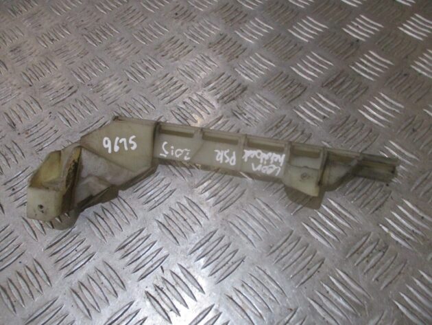 2016 GENUINE SEAT LEON RIGHT DRIVER SIDE DOOR GUIDE BRACKET 5F4839613A - Image 2