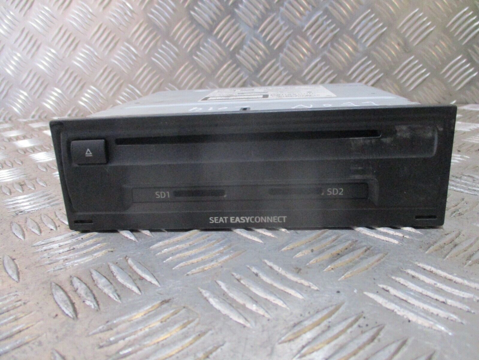 2014 GENUINE SEAT LEON 5F MULTIMEDIA NAVIGATION HEAD UNIT 5F0035858A