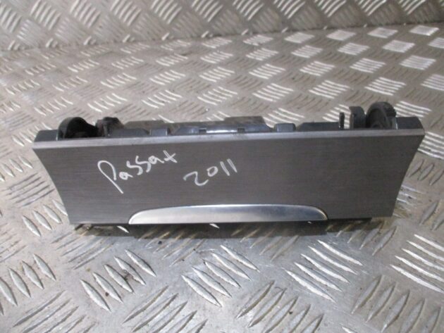 2014 GENUINE VW PASSAT B7 CENTRE CONSOLE ASHTRAY 3C0863284K - Image 2
