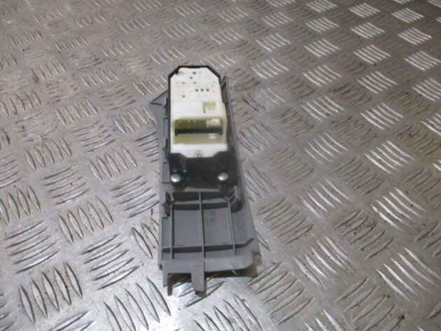 2007 GENUINE TOYOTA YARIS FRONT RIGHT DRIVER SIDE WINDOW SWITCH 74231-0D080 - Image 3