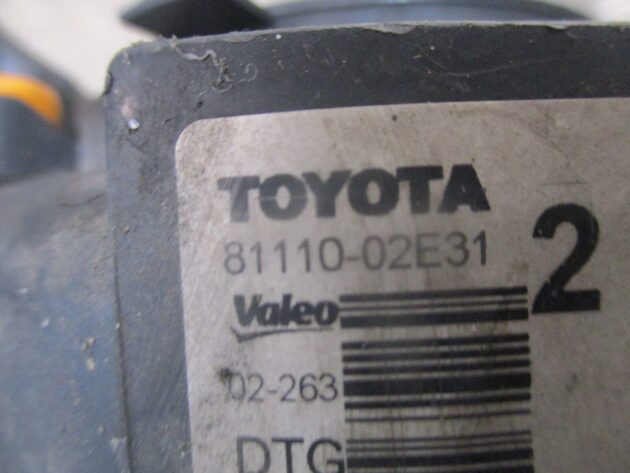 2014 GENUINE TOYOTA AURIS FRONT RIGHT DRIVER SIDE HEADLIGHT LAMP 81110-02E31 - Image 6