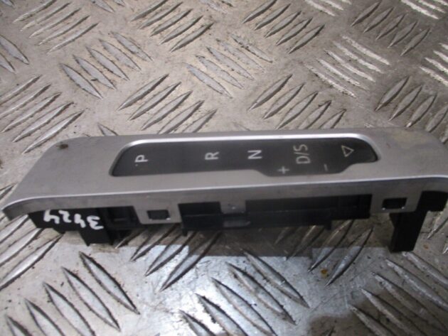 2022 GENUINE AUDI Q2 AUTOMATIC GEAR SELECTOR DISPLAY 81C713463 - Image 2