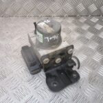 2014 GENUINE HYUNDAI I30 ABS PUMP CONTROL UNIT MODULE 61589-45200