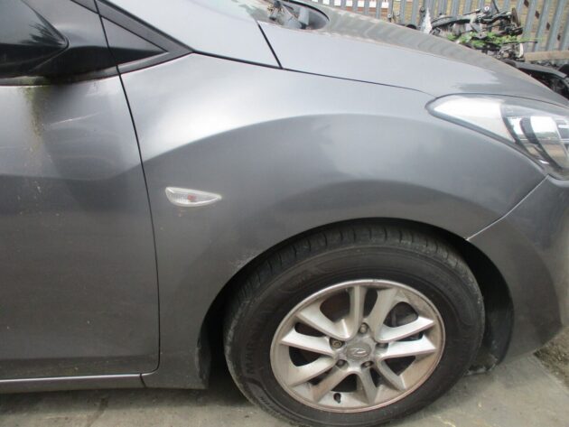 2014 GENUINE HYUNDAI I30 FRONT RIGHT DRIVER SIDE WING FENDER - Image 3