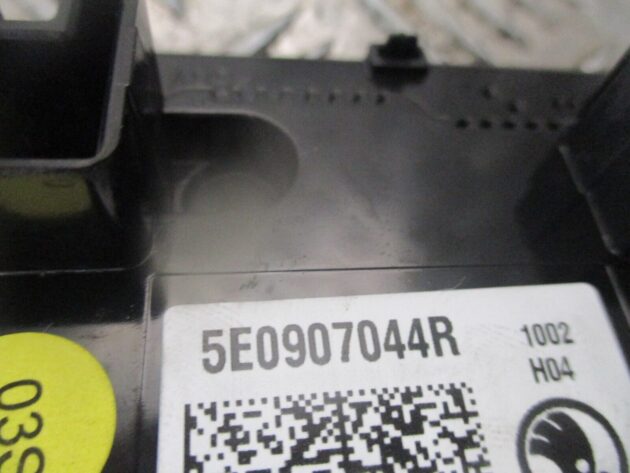 2016 GENUINE SKODA OCTAVIA HEATER AC CLIMATE CONTROL SWITCH PANEL 5E0907044R - Image 4