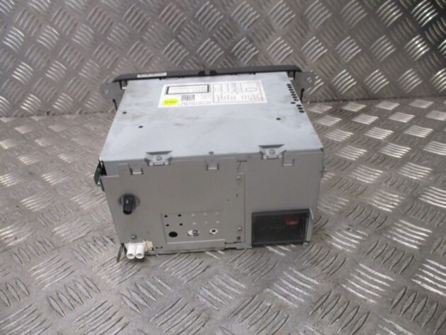 2012 GENUINE VW PASSAT RADIO CD PLAYER HEAD UNIT 1K0035186AQ - Image 3