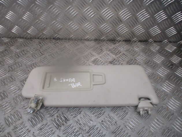 2016 GENUINE SKODA OCTAVIA FRONT RIGHT DRIVER SIDE SUN VISOR 5G0857552B