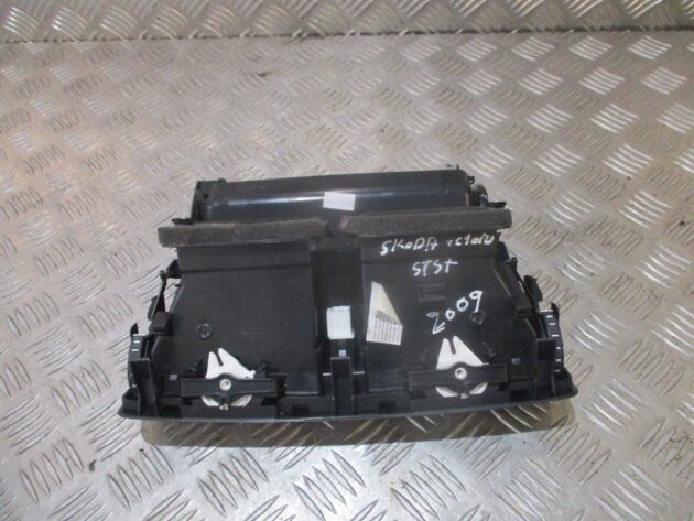 2012 GENUINE SKODA OCTAVIA CENTRE DASBOARD AIRVENT 1Z0820951 - Image 3