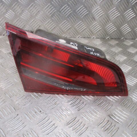 2013 GENUINE AUDI A3 8V REAR LEFT PASSENGER SIDE INNER TAILLIGHT LAMP 8V4945093