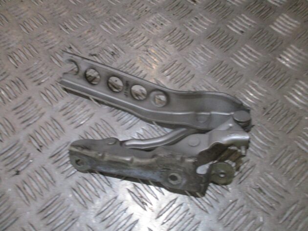 2012 GENUINE SKODA OCTAVIA FRONT RIGHT DRIVER SIDE BONNET HINGE 1Z0823302C - Image 3
