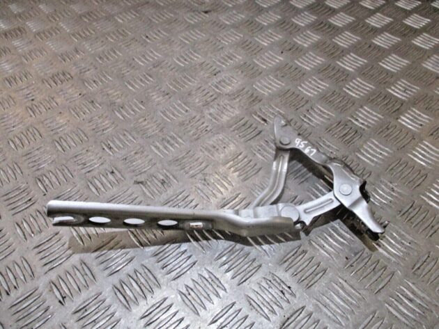 2012 GENUINE SKODA OCTAVIA FRONT LEFT PASSENGER SIDE BONNET HINGE 1Z0823301C