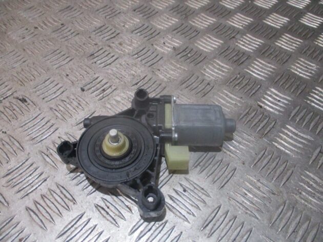 2018 GENUINE VW GOLF MK7 FRONT LEFT PASSENGER SIDE WINDOW MOTOR 5Q0959801C