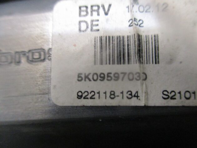 2012 GENUINE VW GOLF MK6 REAR LEFT PASSENGER SIDE WINDOW MOTOR 5K0959703D - Image 2