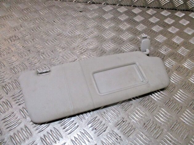 2012 GENUINE AUDI A3 8P FRONT RIGHT DRIVER SIDE SUNVISOR 8P2857552