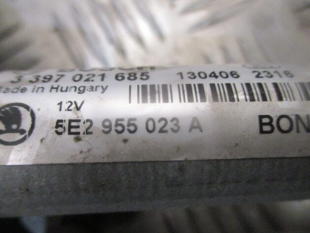 2013 GENUINE SKODA OCTAVIA FRONT WINDSCREEN WIPER MOTOR LINKAGE 5E2955023A - Image 2